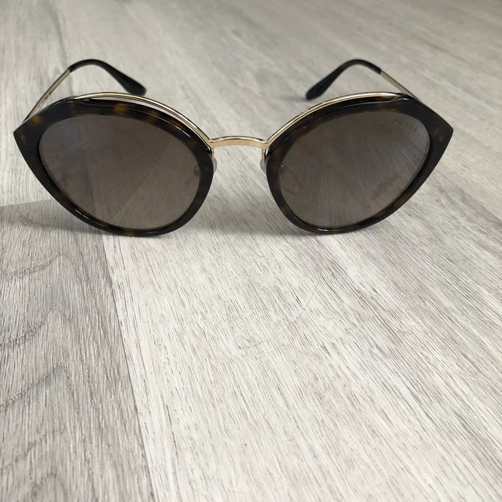 Prada stylish round